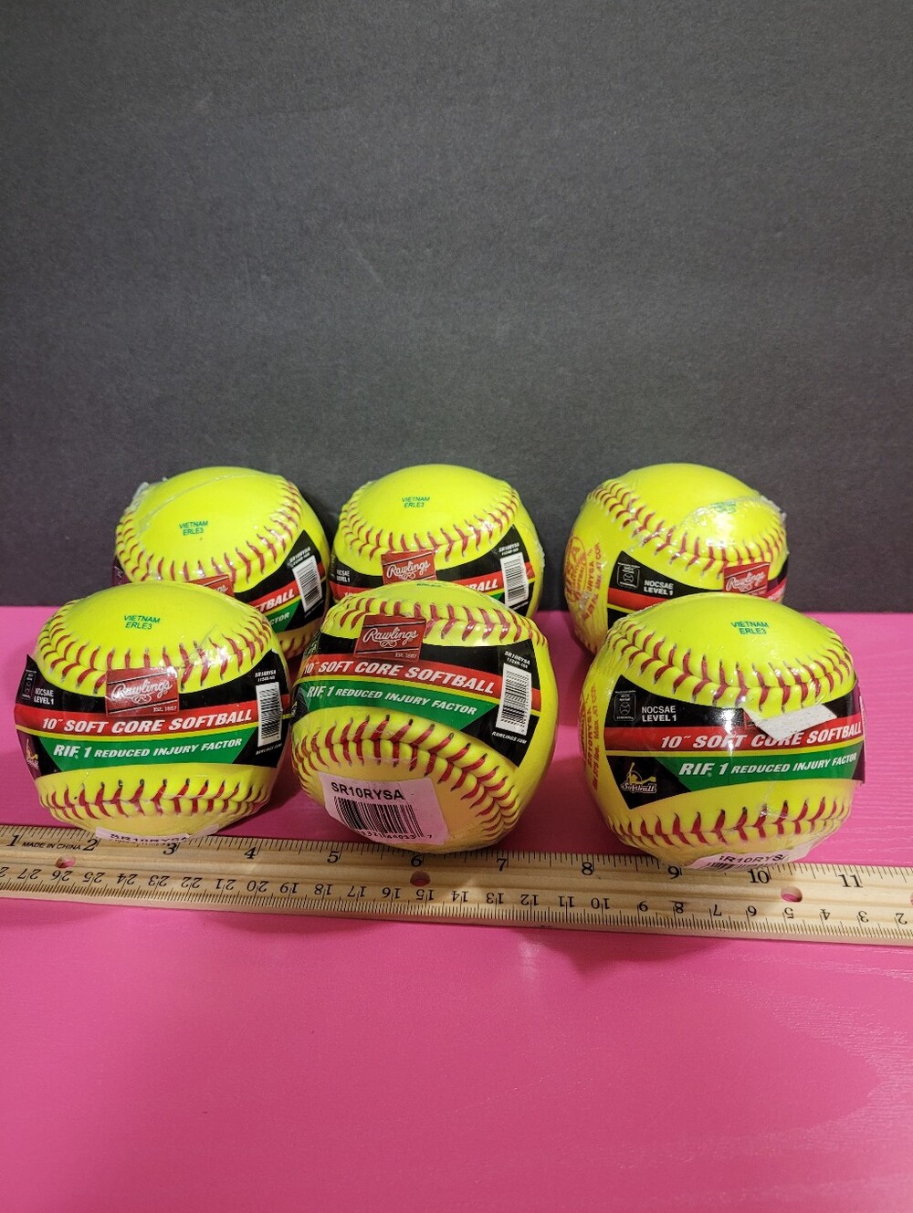 Rawlings 10" Soft Core Softball RIF 1 Sof-Dot SR10RYSA Set Of 6 New (1788)
